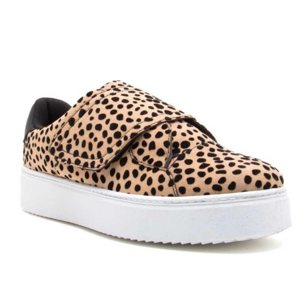NWT Qupid Leopard Platform Shoes